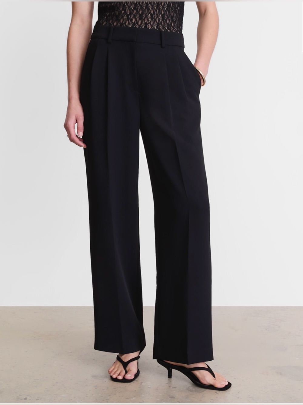 NWT LOFT Versa Crepe Drape Pleated Relaxed Straight Pants Size 18